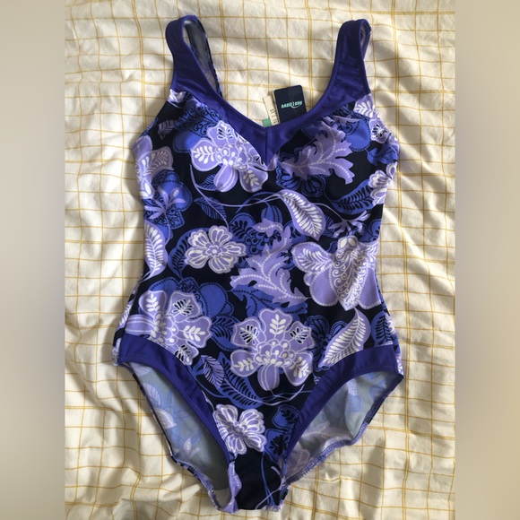 🩱 Brand new 1 piece Medium Size women swimsuit 🩱 - Picture 2 of 5